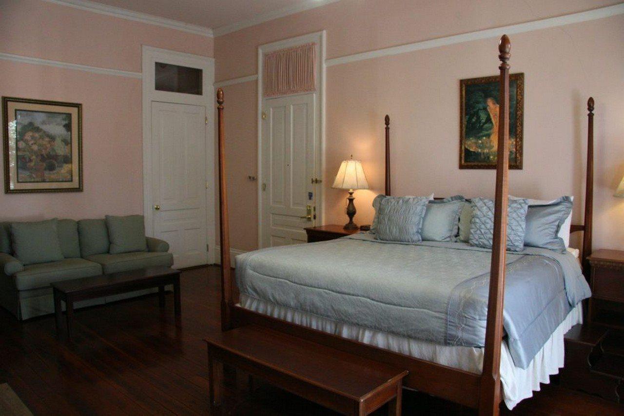 The Queen Anne Couette-café 3*
