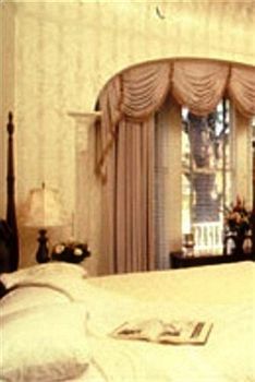 The Queen Anne Bed and breakfast 3*