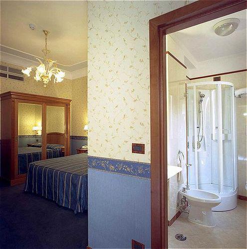 Couette-café The Queen Anne 3*
